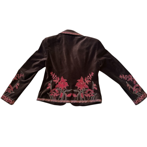 NVCARD size 12, Elegant velvet Brown Embroidered Jacket, Hook eye closure - Picture 7 of 11